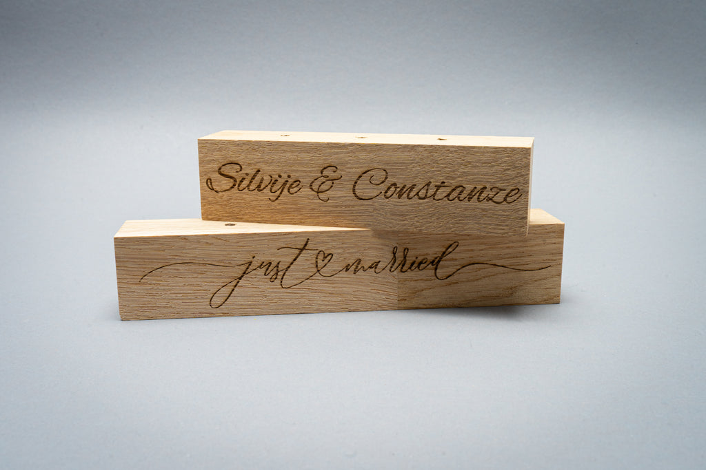 Geschenkset goldene Weingläser mit Geschenkverpackung, Blumenhalter und Karte