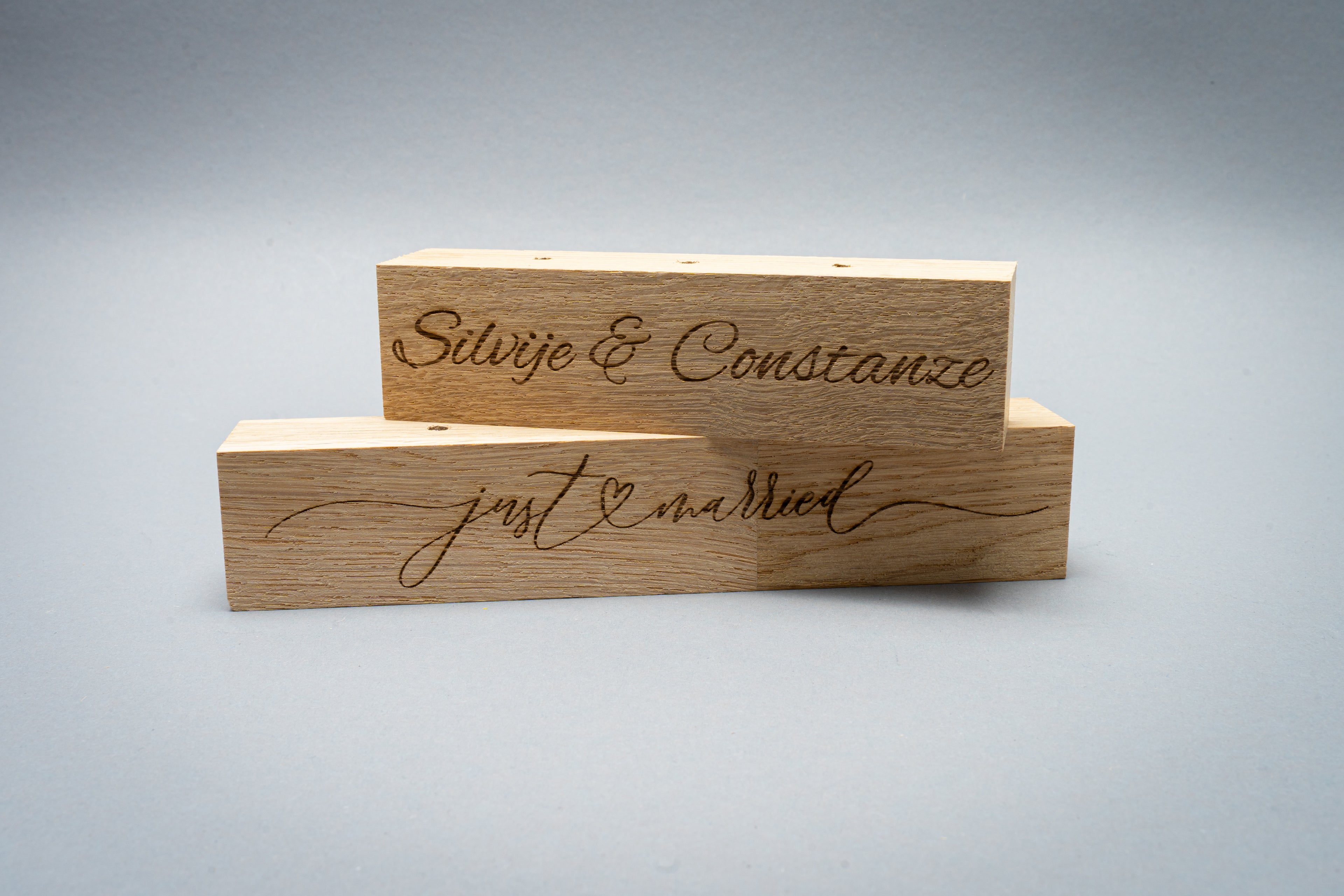 Geschenkset goldene Weingläser mit Geschenkverpackung, Blumenhalter und Karte