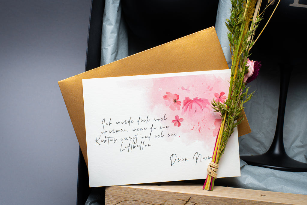 Geschenkset goldene Weingläser mit Geschenkverpackung, Blumenhalter und Karte